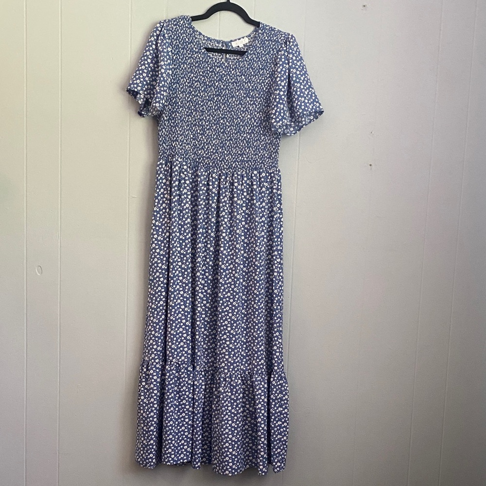 Chic Blue Floral Maxi Dress